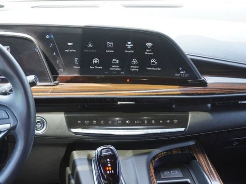 Used 2023 Cadillac Escalade ESV Premium Luxury w/ Performance Package AWD/4WD image 17
