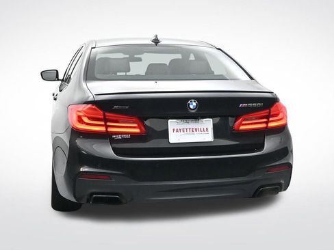 Used 2019 BMW M550i xDrive image 9