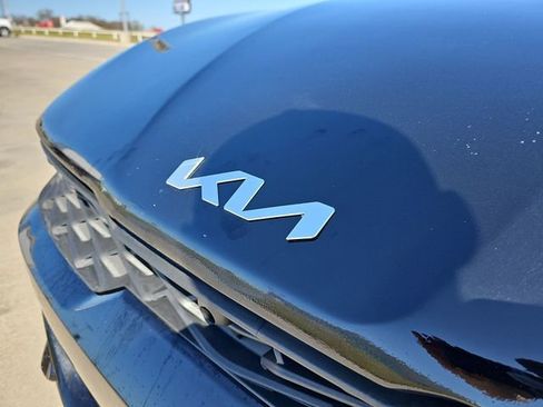 Used 2023 Kia K5 GT-Line image 32