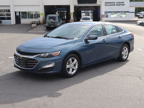 Used 2024 Chevrolet Malibu LT FWD image 5