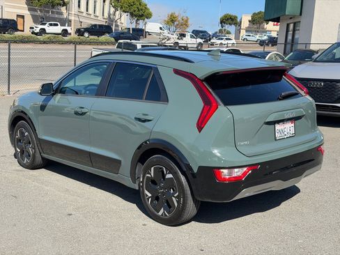 Used 2024 Kia Niro Wind FWD image 7