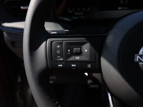 New 2026 Nissan Kicks SR image 32