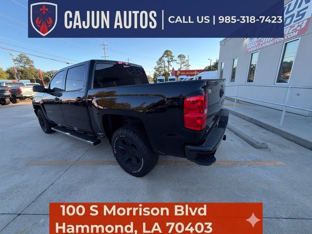 Used 2018 Chevrolet Silverado 1500 Custom w/ Custom Value Package RWD image 12