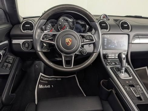 Certified 2024 Porsche 718 Boxster RWD image 21