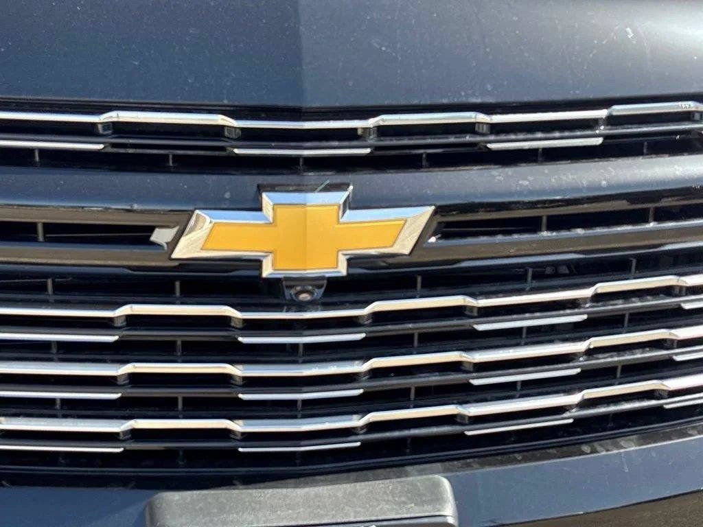 Used 2026 Chevrolet Tahoe High Country RWD image 3