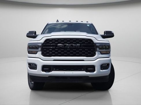 Used 2022 RAM 2500 Big Horn w/ Level B Equipment Group AWD/4WD image 3