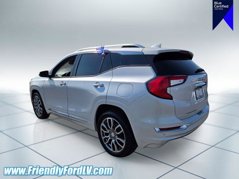 Used 2022 GMC Terrain Denali w/ Denali Premium Package AWD/4WD image 5
