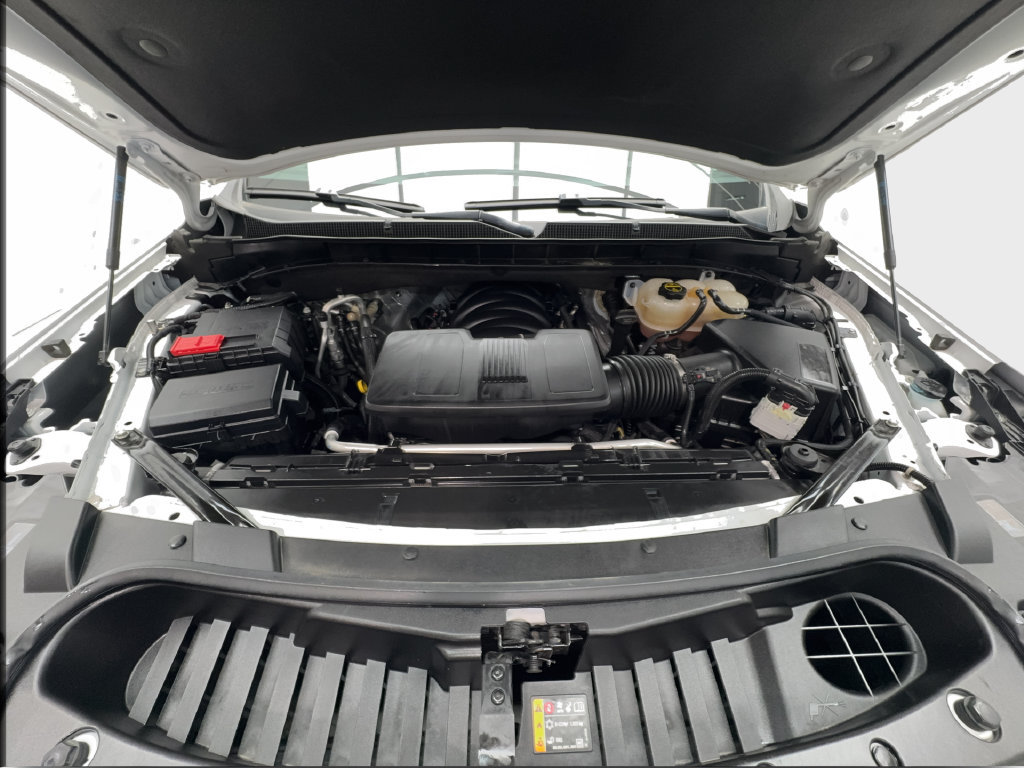 Used 2025 Chevrolet Tahoe LT RWD image 14