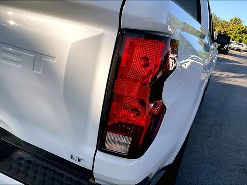 Certified 2023 Chevrolet Colorado LT w/ LT Convenience Package image 28