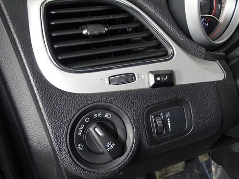 Used 2019 Dodge Journey SE w/ Connectivity Group image 19