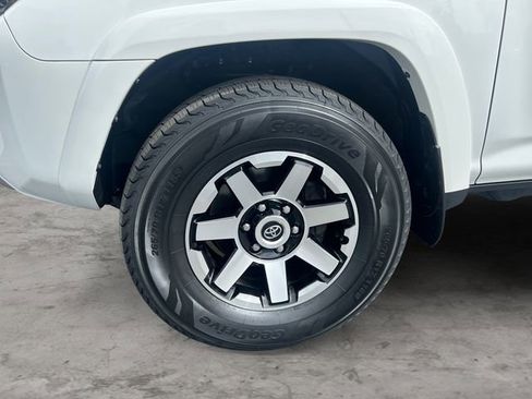 Certified 2023 Toyota 4Runner TRD Off-Road Premium w/ Moonroof Package image 9