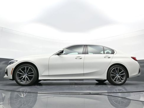 Used 2021 BMW 330i xDrive Sedan w/ Convenience Package AWD/4WD image 24