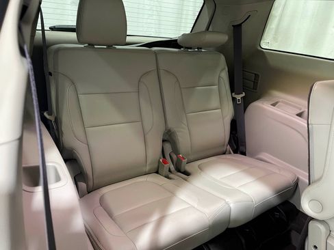 Used 2019 GMC Acadia Denali FWD image 31