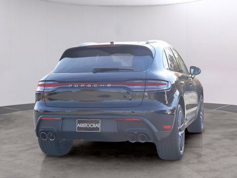 Certified 2026 Porsche Macan AWD/4WD image 8