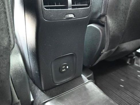 Used 2022 Ford Escape Titanium w/ Titanium Elite Package AWD/4WD image 17