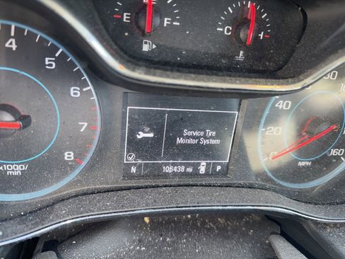 Used 2017 Chevrolet Cruze LT image 5