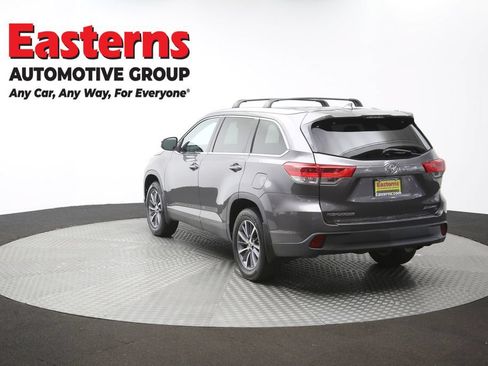 Used 2019 Toyota Highlander XLE AWD/4WD image 69