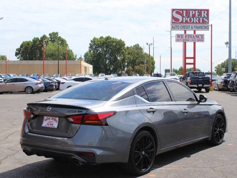 Used 2022 Nissan Altima 2.5 SR w/ Midnight Edition Package image 4