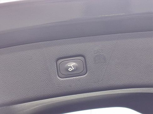 Certified 2022 Ford Edge SEL w/ Convenience Package image 22