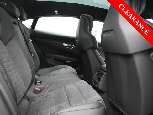 Used 2024 Audi e-tron GT Premium Plus image 17