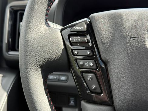 Certified 2025 Nissan Frontier PRO-4X w/ Pro Premium Package image 11