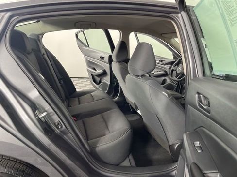 Used 2024 Nissan Altima 2.5 S FWD image 39