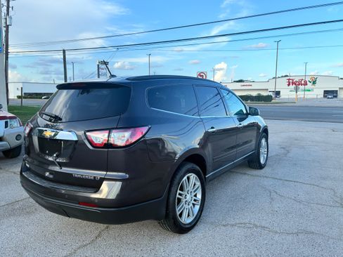 Used 2015 Chevrolet Traverse LT w/ Style and Technology Package AWD/4WD image 4
