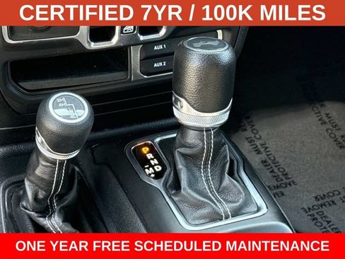 Used 2023 Jeep Wrangler Unlimited Sahara AWD/4WD image 22