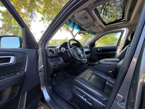 Used 2012 Honda Pilot Touring image 10
