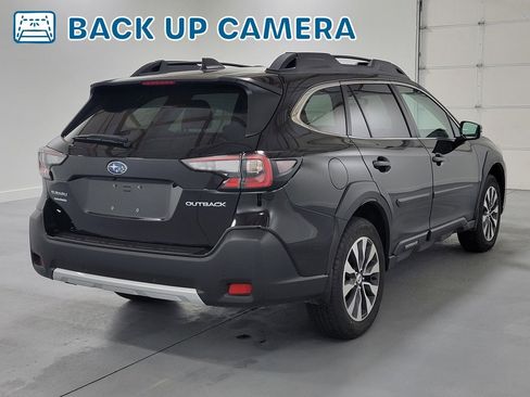 Used 2025 Subaru Outback Limited image 9