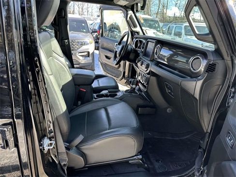 Certified 2021 Jeep Wrangler Unlimited Sahara image 23