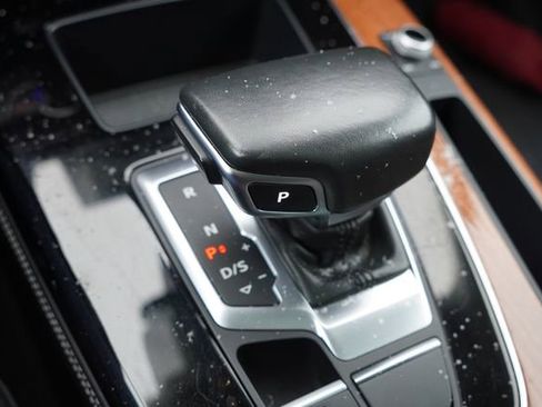 Used 2021 Audi Q5 2.0T Premium Plus image 32