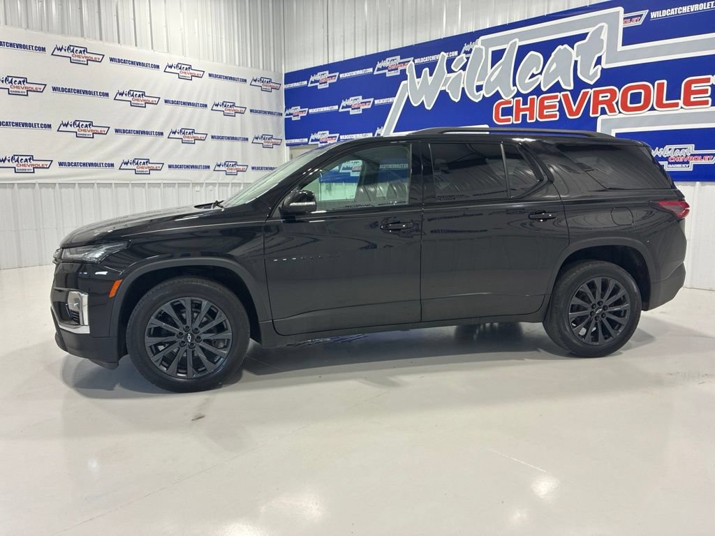Used 2022 Chevrolet Traverse RS w/ LPO, Floor Liner Package FWD image 3