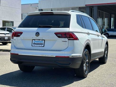 Used 2023 Volkswagen Tiguan SE AWD/4WD image 3