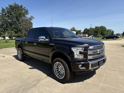 Used 2015 Ford F150 Platinum w/ Technology Package AWD/4WD image 2
