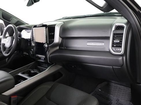 Used 2025 RAM 1500 Big Horn AWD/4WD image 28