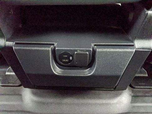 Certified 2022 Ford F150 XL RWD image 13