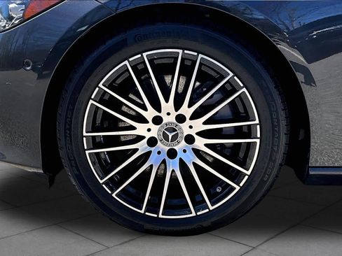 Used 2023 Mercedes-Benz C 300 4MATIC Sedan image 11