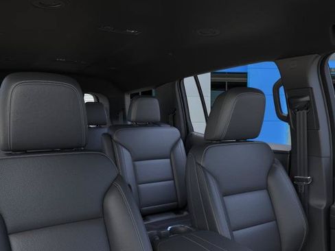 New 2027 Chevrolet Traverse LT w/ Driver Confidence Package FWD image 48