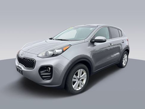 Used 2018 Kia Sportage LX image 4