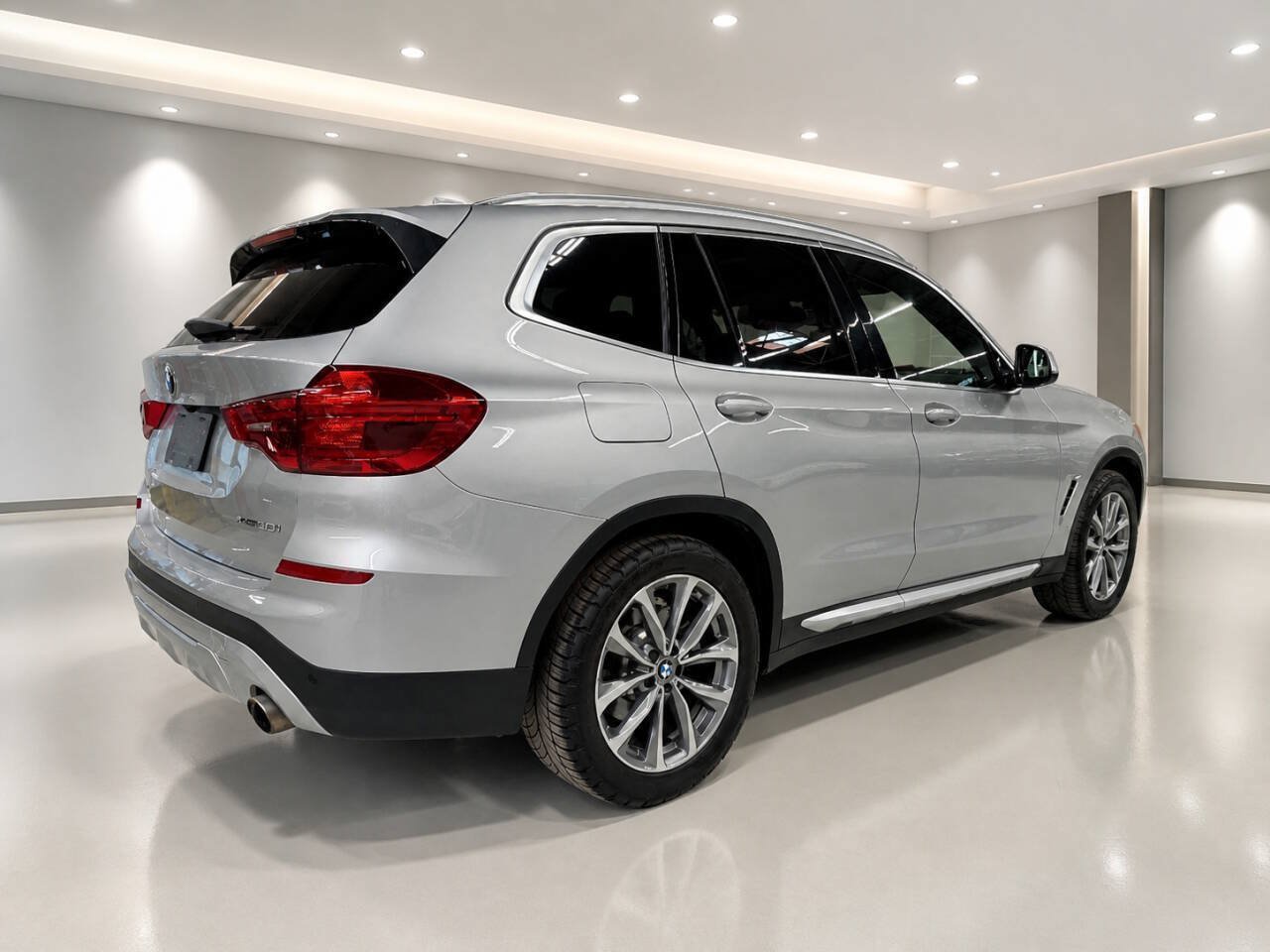 Used 2019 BMW X3 xDrive30i w/ Driving Assistance Package AWD/4WD image 4