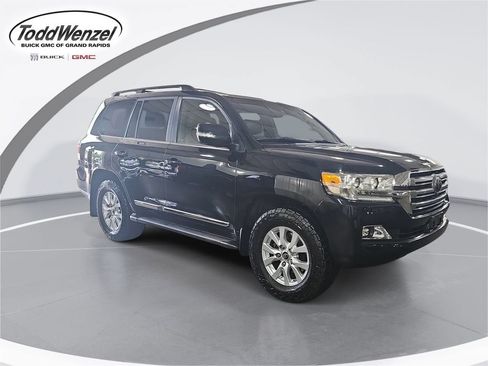 Used 2016 Toyota Land Cruiser AWD/4WD image 1