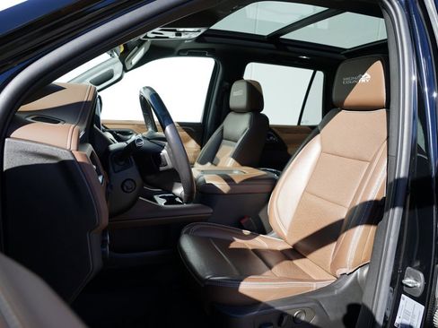 Used 2022 Chevrolet Tahoe High Country w/ Premium Package 2 image 12