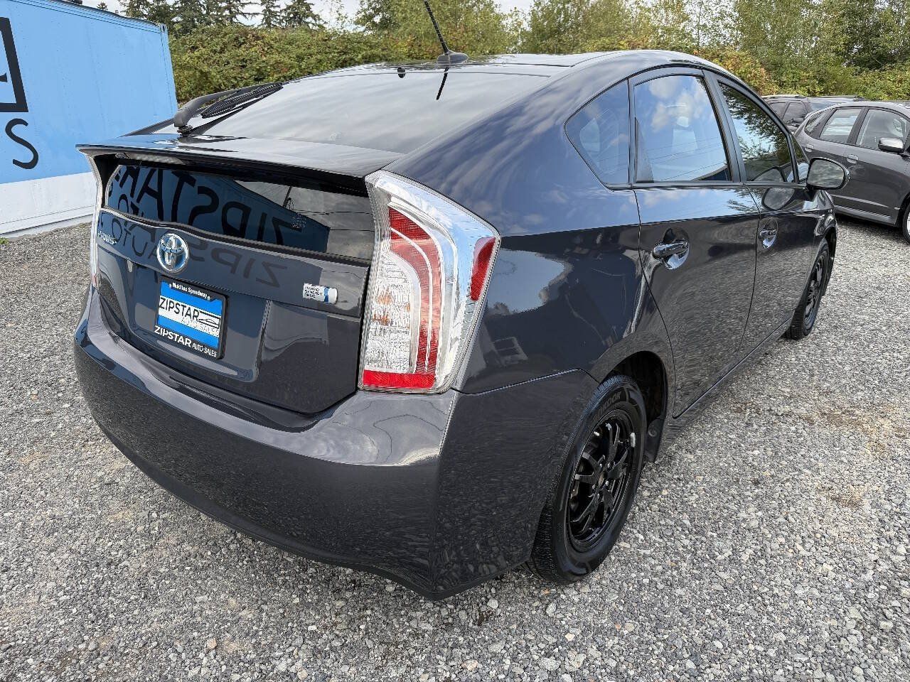 Used 2015 Toyota Prius Three FWD image 3