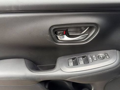 Certified 2024 Honda HR-V LX image 12