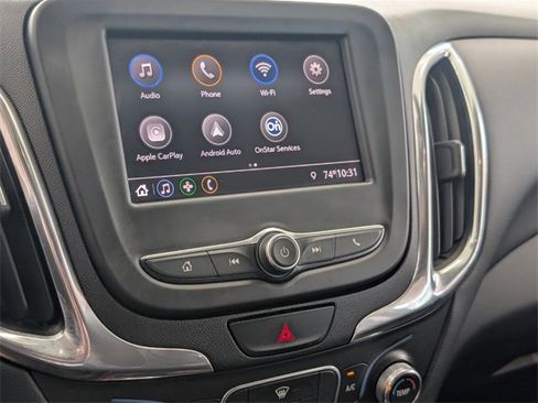 Used 2021 Chevrolet Equinox LT image 18