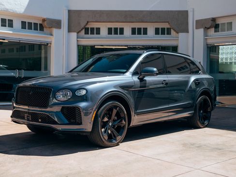 Used 2024 Bentley Bentayga Extended Wheelbase AWD/4WD image 7