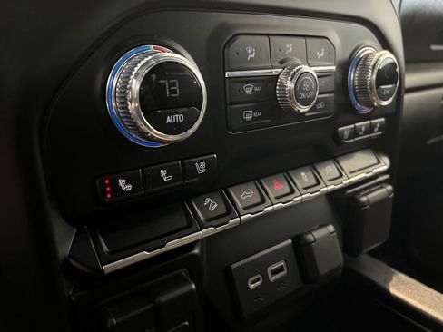 Used 2022 GMC Sierra 2500 AT4 AWD/4WD image 28