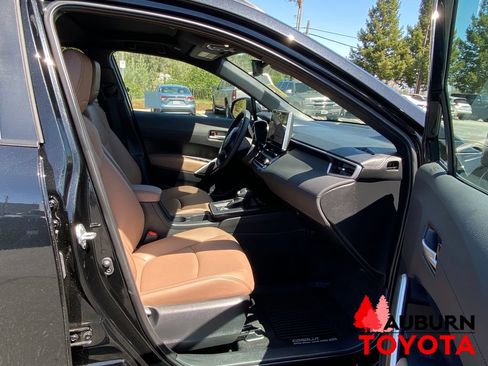 Used 2026 Toyota Corolla Cross XLE w/ Convenience Package image 16