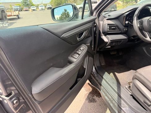 Used 2024 Subaru Outback Premium AWD/4WD image 17